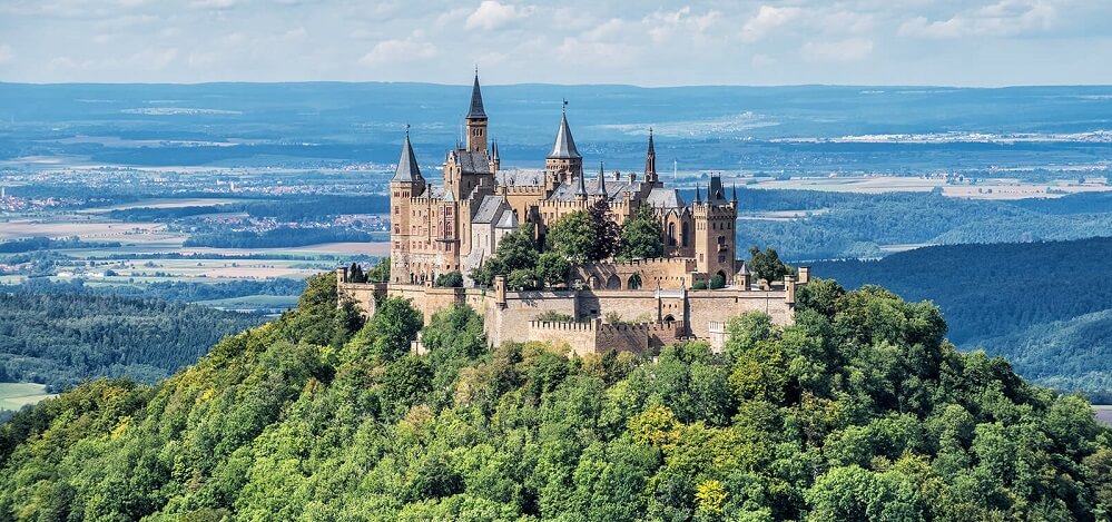 beautiful castles in the world